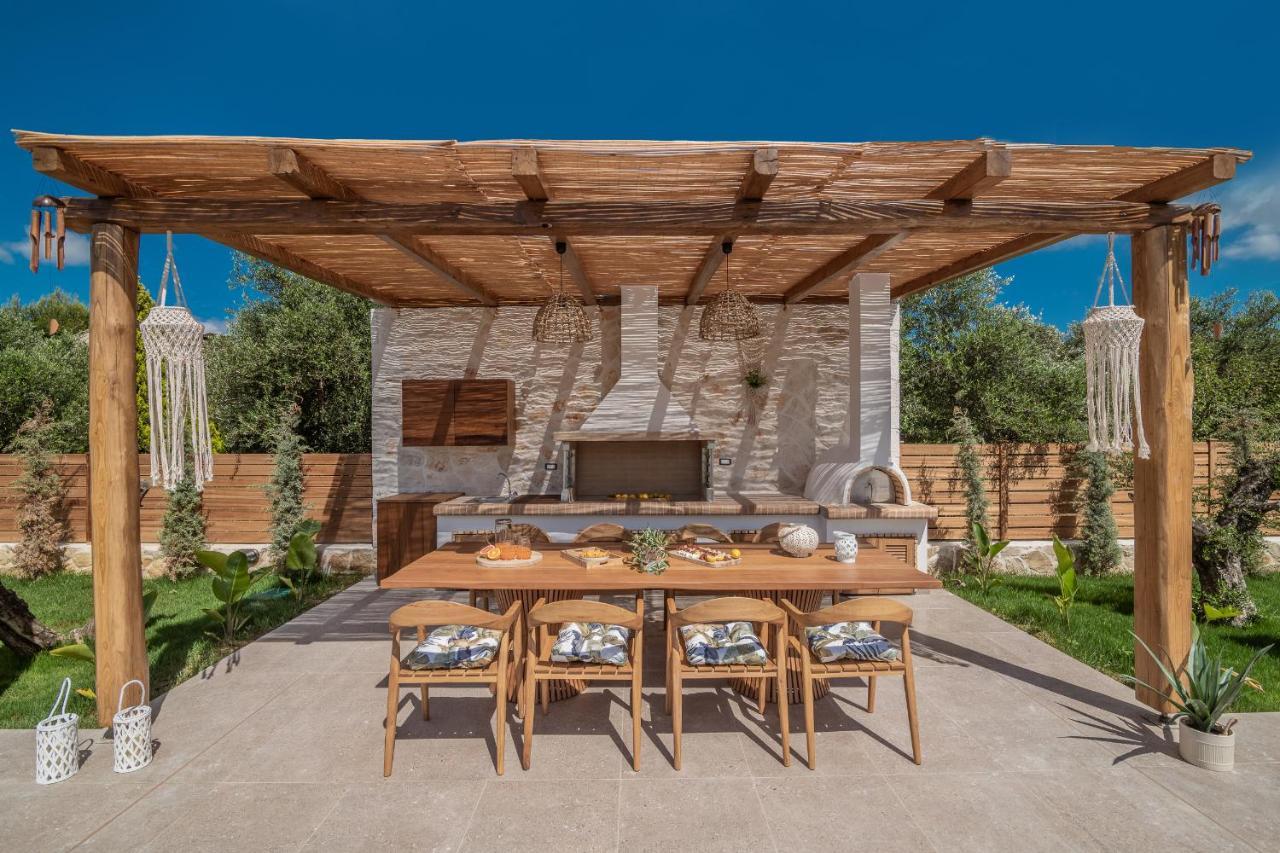 White Stone Hesperia - Poolside Escape Close To Laganas